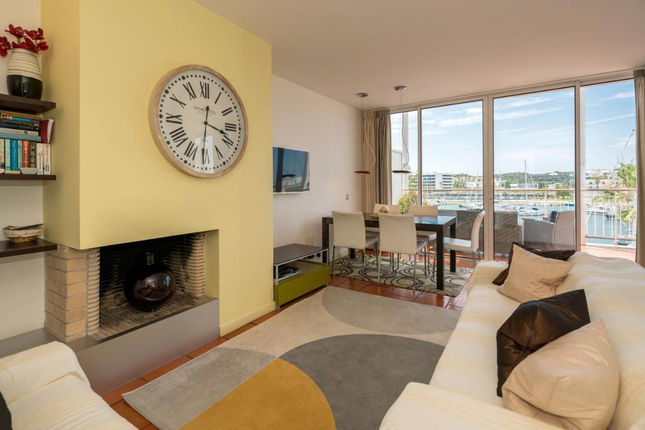 Stunning 2-Bed Penthouse In Lagos 250M From Beach Exterior foto