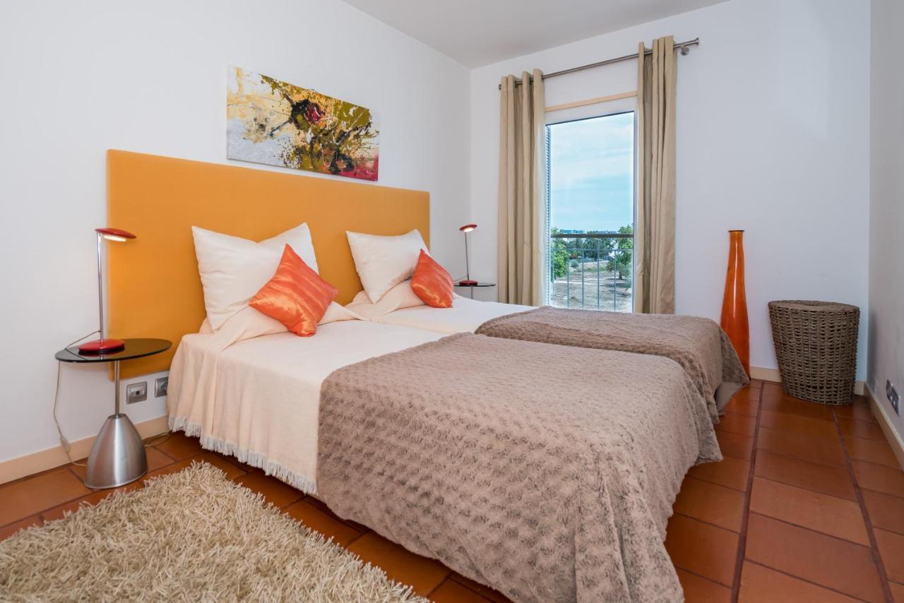 Stunning 2-Bed Penthouse In Lagos 250M From Beach Exterior foto